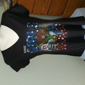 2010 MARVEL HER-OES Marvel "Girls Rule" Black T-shirt. Sz XL (15/17). Never Worn